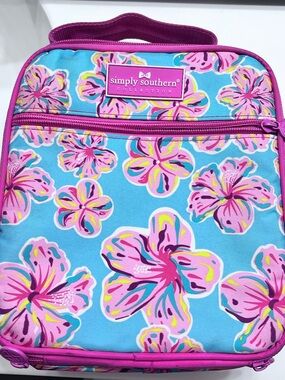 Simply Southern Pink & Blue Floral Lunch Tote